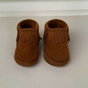 Minnetonka Baby Moccasin Riley Bootie